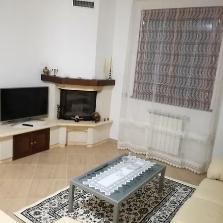 Casa Martellucci * Cascina (Pisa)